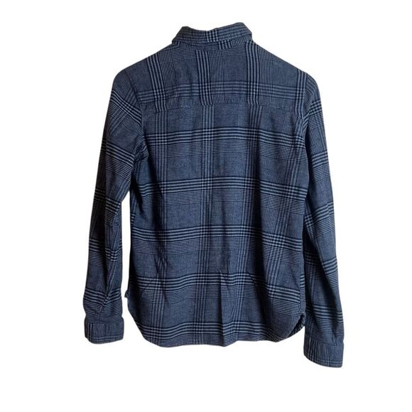 3 for $30! Columbia cotton blend button down shirt - Picture 6 of 7